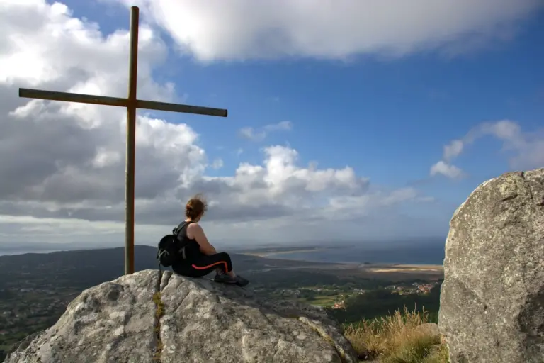 Ruta al Monte Tahume en Porto do Son: un balcón al Atlántico