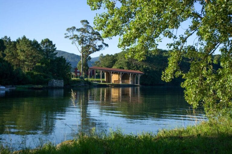 Ruta dos Carpinteiros cos Pés Mollados en Outes